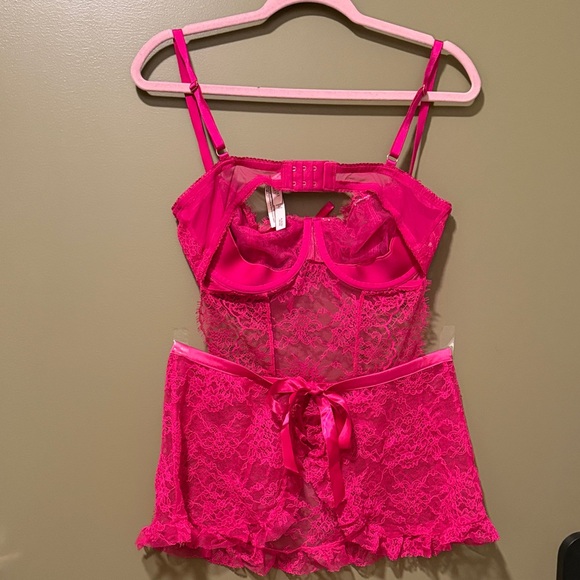 Victoria's Secret Fuchsia Lace Chemise - Picture 3 of 4